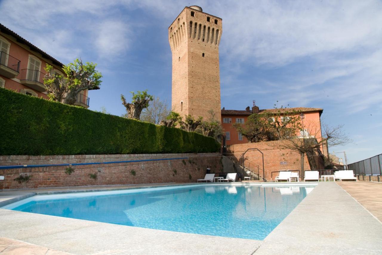 Hotel Castello Di Santa Vittoria Santa Vittoria dʼAlba エクステリア 写真