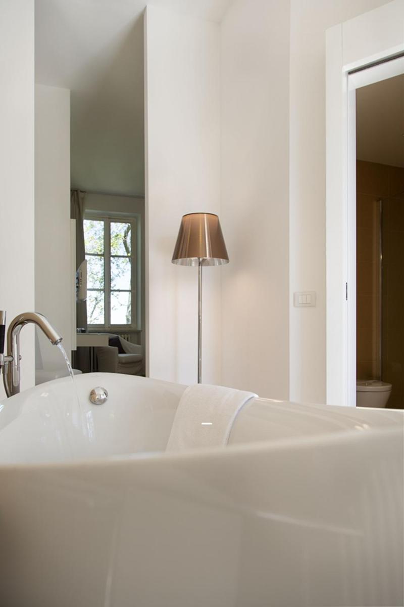 Hotel Castello Di Santa Vittoria Santa Vittoria dʼAlba エクステリア 写真