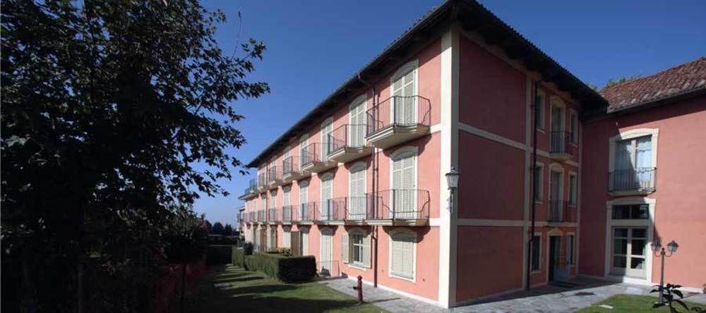 Hotel Castello Di Santa Vittoria Santa Vittoria dʼAlba エクステリア 写真